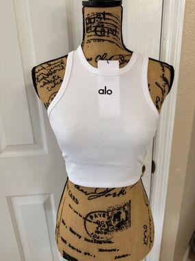 ALO Yoga White Ribbed Cropped Tank